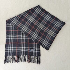 Burberrys Lambswool Scarf Black – Unisex Classic Check – Pre-Owned – Cozy Luxury